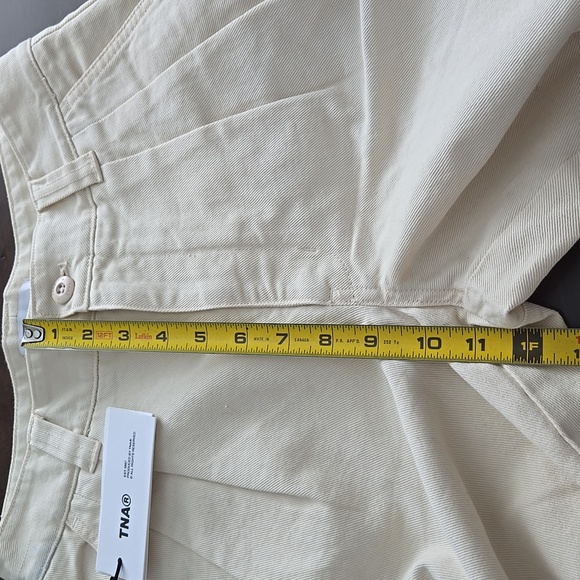 NWT TNA Aritzia Gallivant Pant Size 4 Ecru - Picture 7 of 9